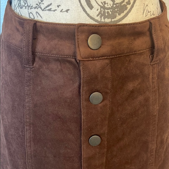 Mossimo Supply Co. Brown A-Line Knee-Length Skirt Size 4 - Picture 3 of 4